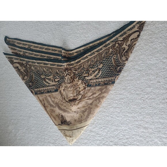 ELLEN TRACY Designer Discover Map Silk Scarf 34“ Square - Picture 6 of 15
